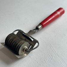 Vintage Nutbrown Pastry Cutter