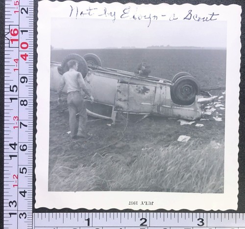 1957 car accident scene - 1957,