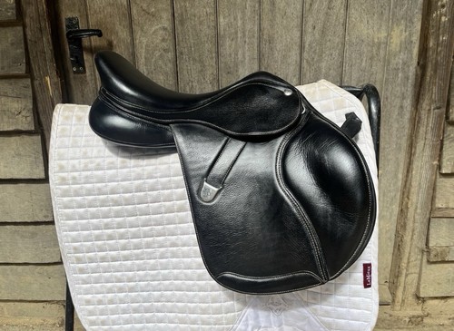 Bates pony elevation - 15”,