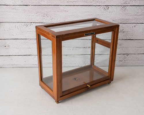 Vintage display cabinet - display,