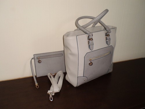 Handbag”Avon”Signature