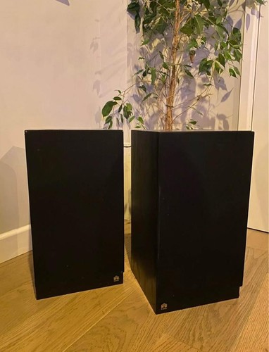 Vintage castle warwick black - vintage,