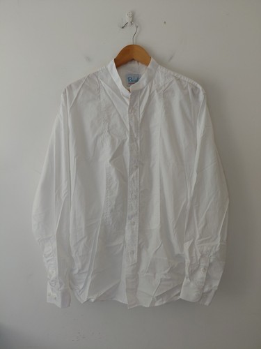 White detachable collarless - detachable,