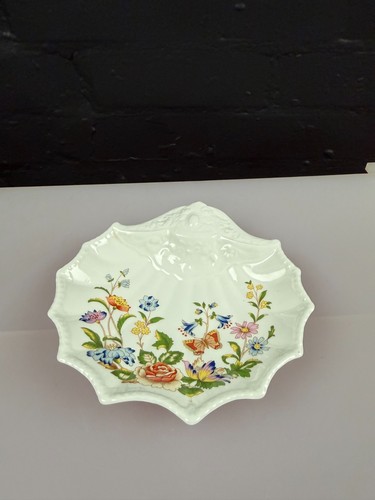 Aynsley cottage garden - cottage, shell
