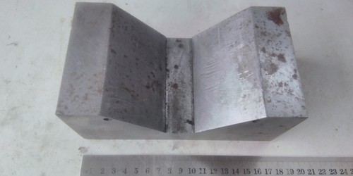 Heavy duty vee block 177 - , x