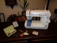 Toyota Quiltmaster RS2000 EL