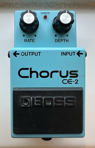 Boss guitar chorus pedal - ce-2,