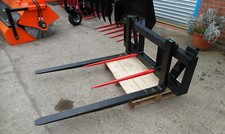 PALLET FORKS 2 TONNE TRACTOR