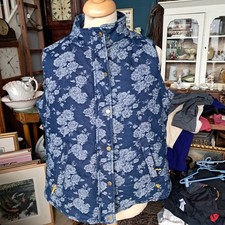 Country Rose EWM Padded Gilet Waistcoat Size L (approx 46") Blue Roses
