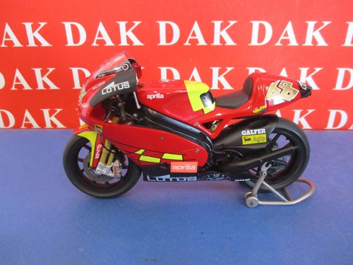 Die cast motorcycle - cast,