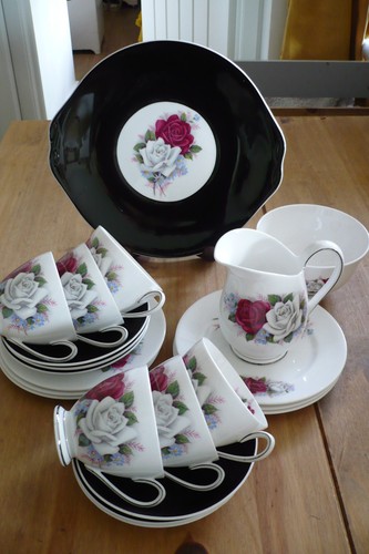 Vintage queen anne - anne, black/white