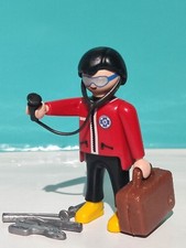 PLAYMOBIL FIGURE DOCTOR DOCTOR