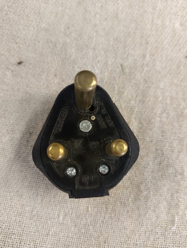 15a duraplug round pin - round, plug