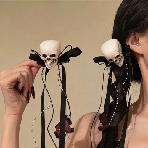 Gothic skull and - and, roses