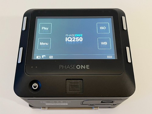 Phase one iq250 digital - one,
