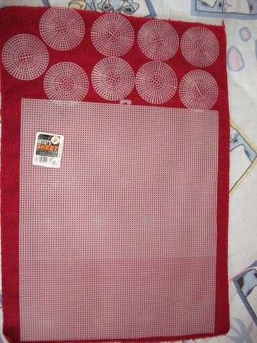 Darice plastic mesh - 1,