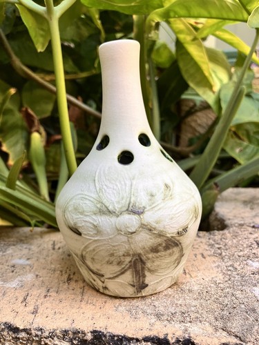 Vintage studio art vase carn - art,