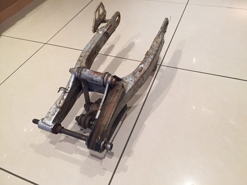 Suzuki tsr 125 swinging arm - swinging,