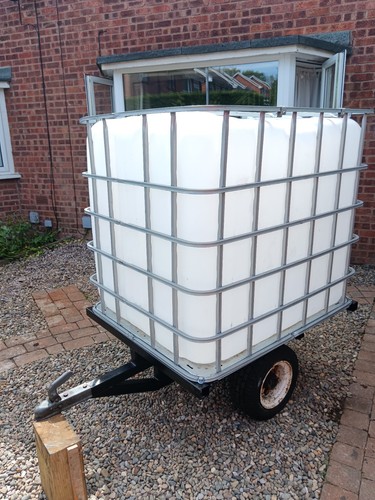 Bowser trailer 1000l water - trailer,