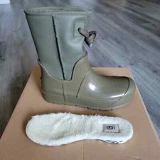 New UGG Raincloud Short Lace