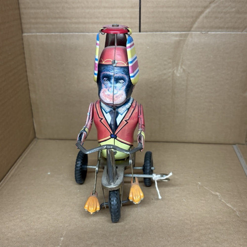 Vintage tinplate clockwork - vintage,
