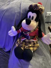 Vintage Disneyland Walt Disney World 18” Goofy in Scottish Kilt 80s Plush Toy