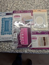 Frameworks Panels Lace Cutting
