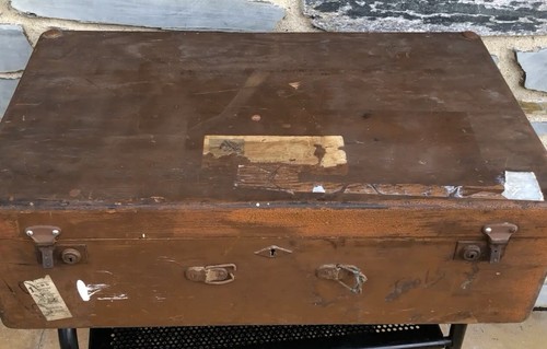 Vintage original trunk - original,