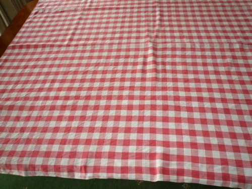 Vintage tablecloth red white - tablecloth, /white