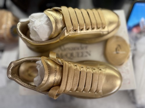 Alex mcqueen gold trainers - gold,