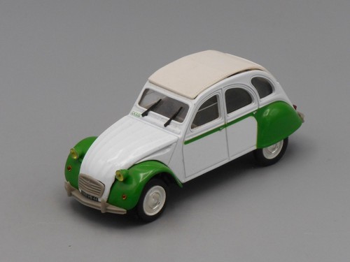Citroen 2cv car - 2cv, green