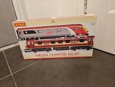 Hornby Charter Relief Pack Class 90 And DVT R2955