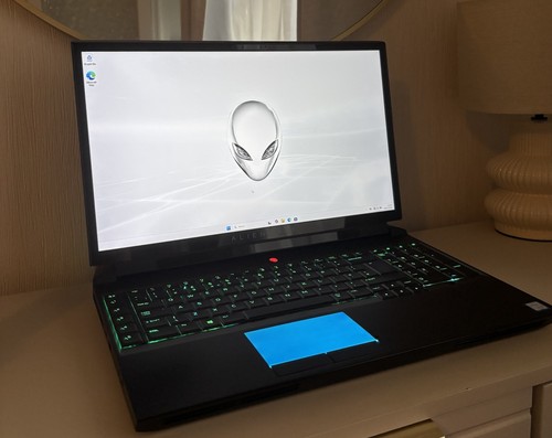 Alienware gaming laptop - 17”,