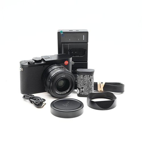 Leica 19050 digital camera - leica,