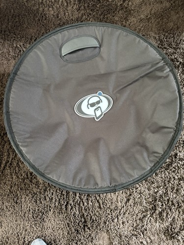 Protection racket x14 - protection, 23”x14”