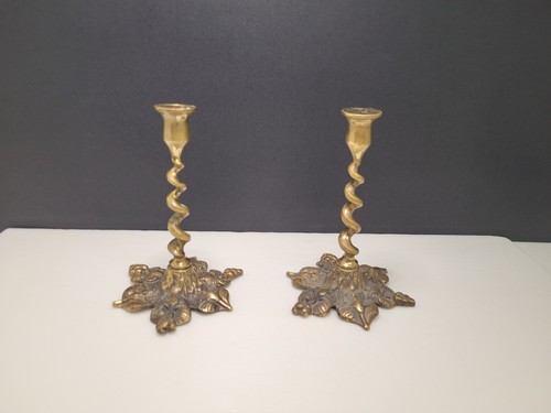 Vintage brass candlestick - brass,