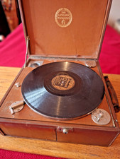 VINTAGE TRAVELING RECORD