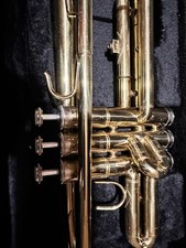 Trumpet Gold by Gear4music with YAMAHA CASE