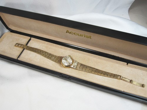 Vintage 1973 9ct - yellow, gold