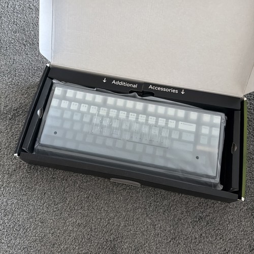 Epomaker g84 keyboard in - he,