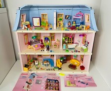 Playmobil Deluxe Dollhouse Mansion 5303 with Furnitures And Figures + Manual