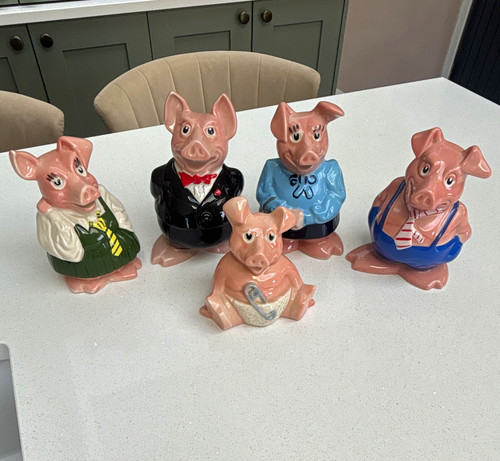 Set natwest pigs - 5, wade