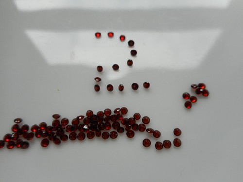 2mm red garnet round cut - red,