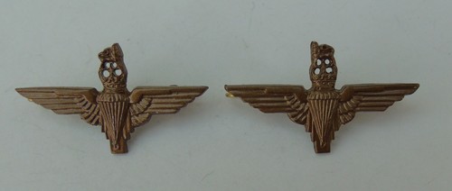 Parachute regiment officers - parachute,