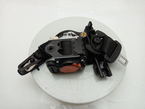 Porsche macan seat belt - seat,