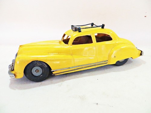 Triang minic taxi saloon car - minic,