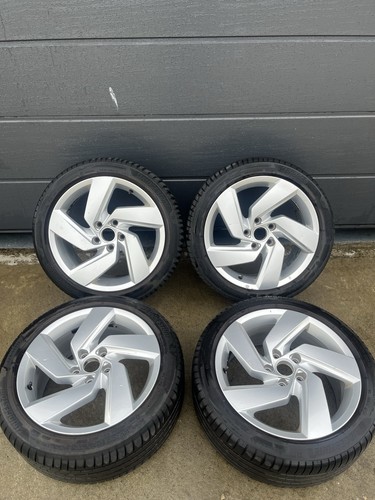 Richmond alloys wheels - vw,