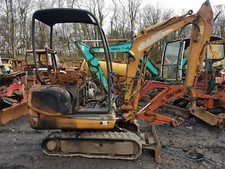 Case Cx16b mini digger excavator dismantling for parts !! Blade ram !!