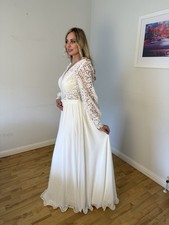 Brand new wedding dress with