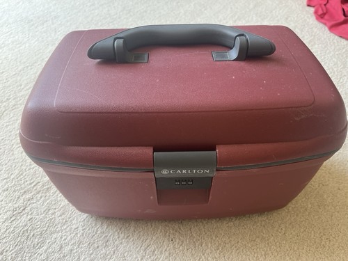 Vanity case with number - case,